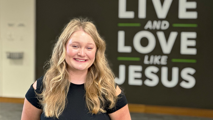 Rachel Hellmer

Adult Ministry Coordinator
812-518-1402



 
